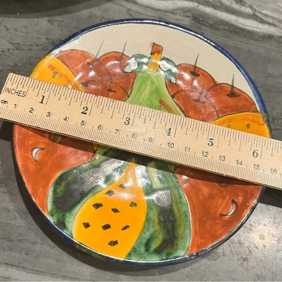 Dolores Hildago Signed Mexican Plates Set of Three Fruit Motif - Picture 9 of 14